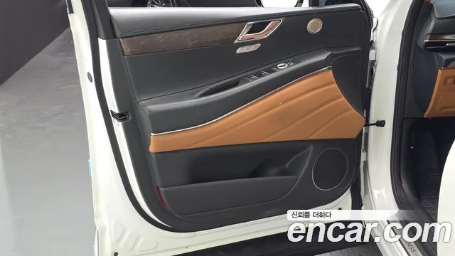 Genesis GV80 — Фото автомобиля 13