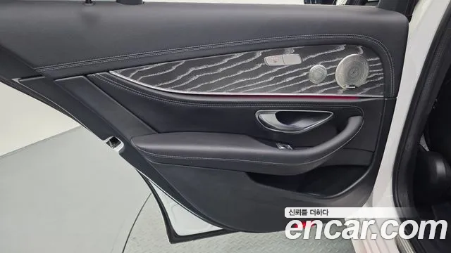 Mercedes-Benz E-Class W213 — Фото автомобиля 14