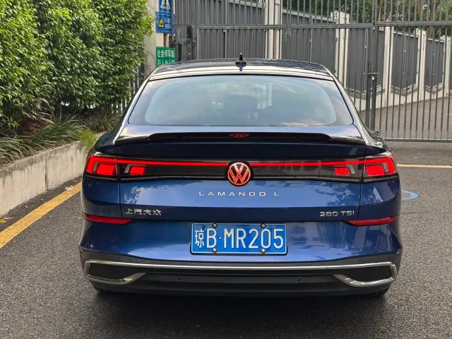 Volkswagen Lamando — Фото автомобиля 5