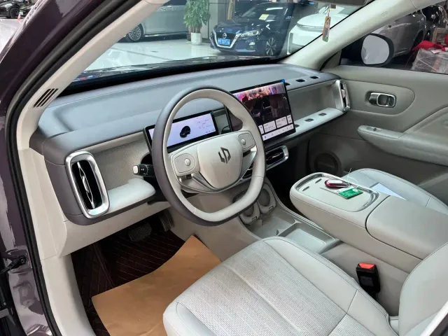 Leapmotor B10 — Фото автомобиля 3