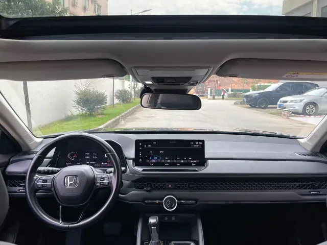 Honda Accord — Фото автомобиля 11