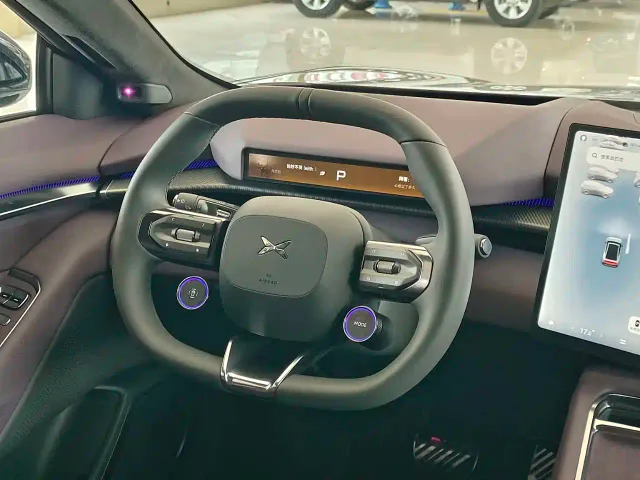 Xpeng P7 — Фото автомобиля 11