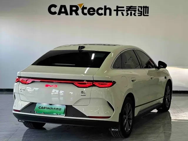 BYD Qin L — Фото автомобиля 12