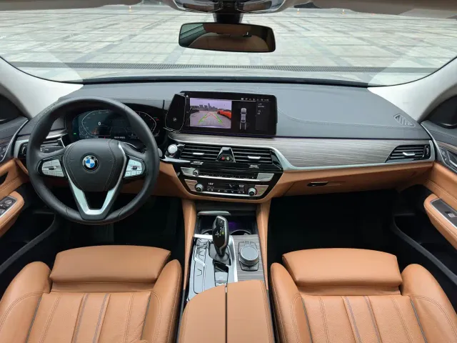 BMW 6 Series Gran Turismo — Фото автомобиля 17