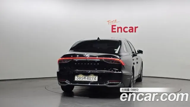Hyundai Grandeur — Фото автомобиля 4