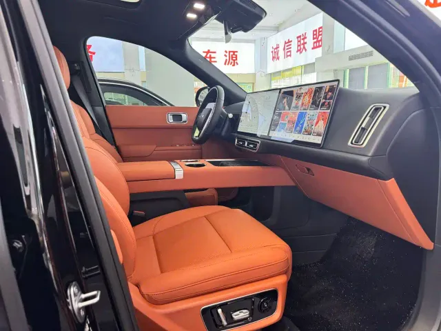 Li Auto L9 — Фото автомобиля 7