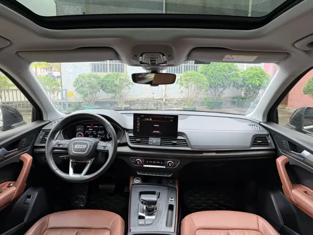 Audi Q5L — Фото автомобиля 8