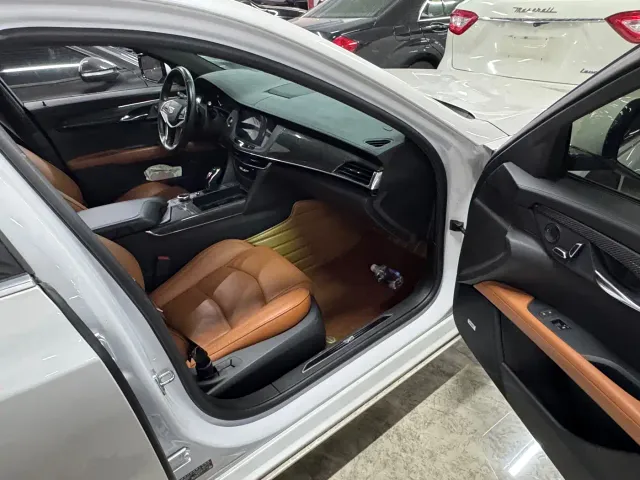 Cadillac CT6 — Фото автомобиля 14