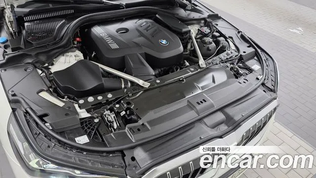 BMW 5 Series G60 — Фото автомобиля 9