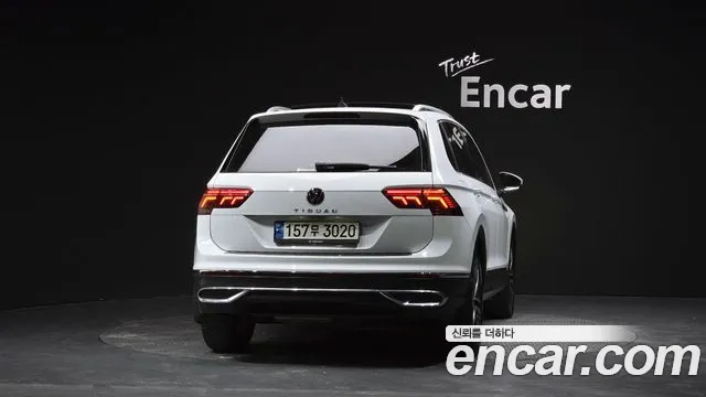 Volkswagen Tiguan — Фото автомобиля 4