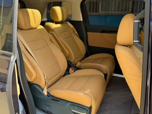 GAC Trumpchi E8 — Фото автомобиля 6