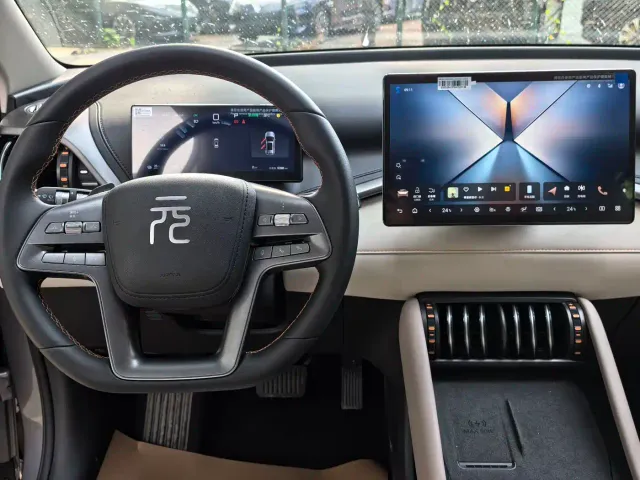 BYD Yuan PLUS — Фото автомобиля 11