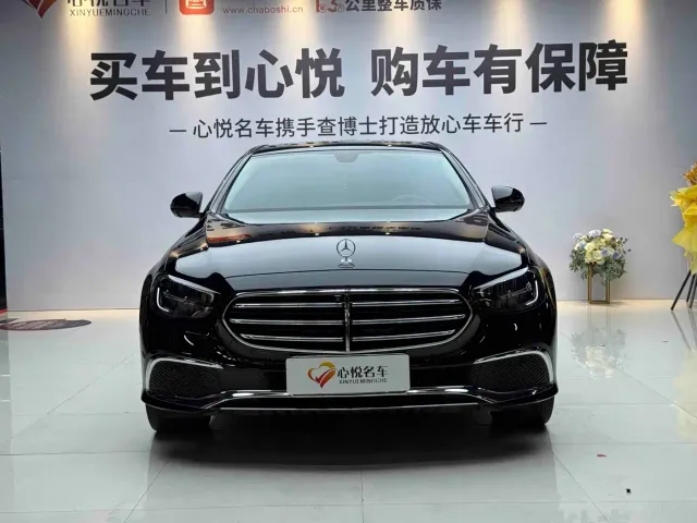 Mercedes-Benz E-Class — Фото автомобиля 2