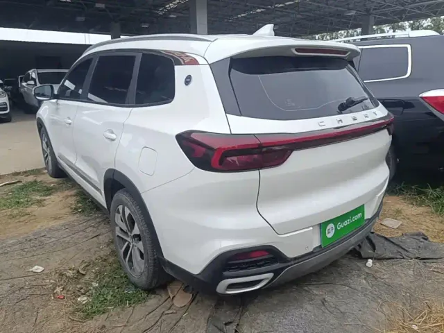 Chery Tiggo 8 — Фото автомобиля 4