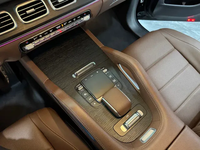 Mercedes-Benz GLE-Class — Фото автомобиля 11