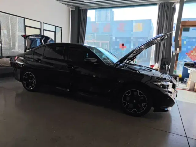 BMW i3 — Фото автомобиля 3