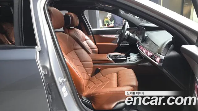 BMW 7-Series 7 серия (G70) 740i sDrive M Sport — Фото автомобиля 10