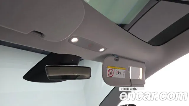 Tesla Model 3 — Фото автомобиля 25