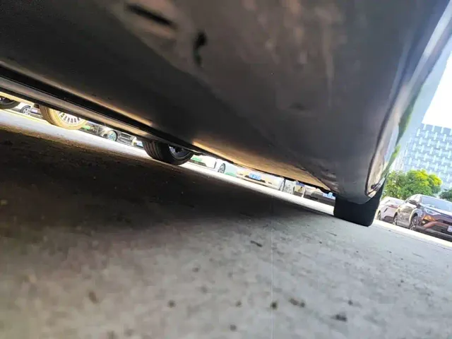 Tesla Model 3 — Фото автомобиля 21