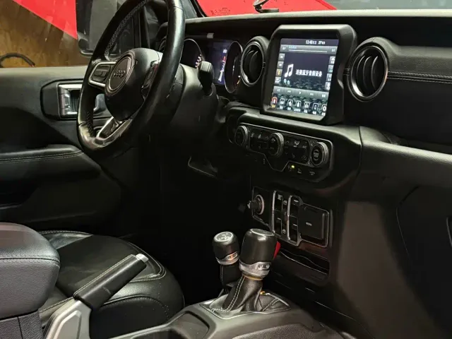 Jeep Gladiator — Фото автомобиля 5