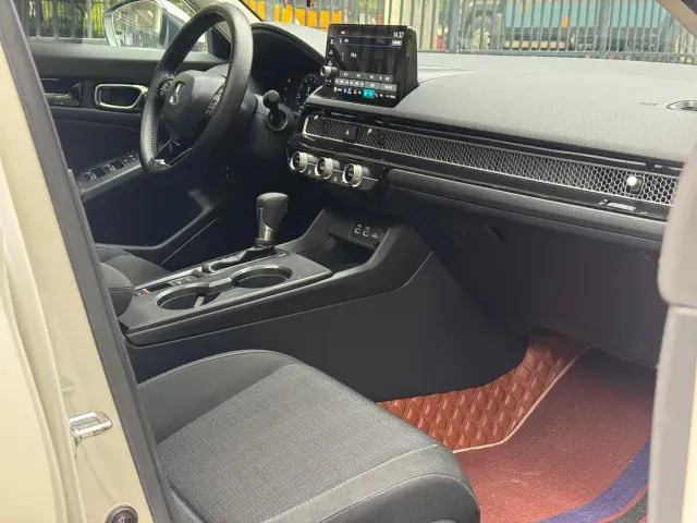 Honda Civic — Фото автомобиля 10