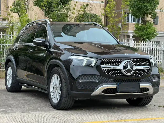 Mercedes-Benz GLE-Class — Фото автомобиля 3