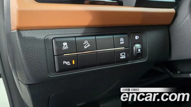 KG_Mobility_Ssangyong Musso Musso (Q300) Дизель 2.2 4WD — Фото автомобиля 17