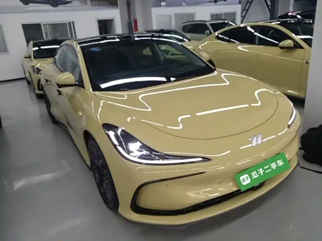 IM Motors L6 — Фото автомобиля 21
