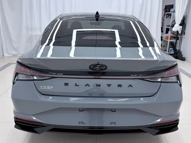 Hyundai Elantra — Фото автомобиля 5