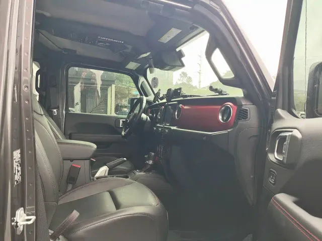 Jeep Wrangler — Фото автомобиля 7