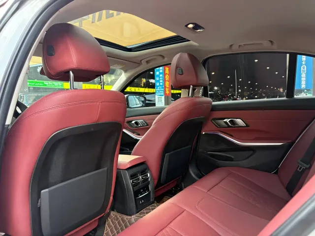 BMW 3 Series — Фото автомобиля 13