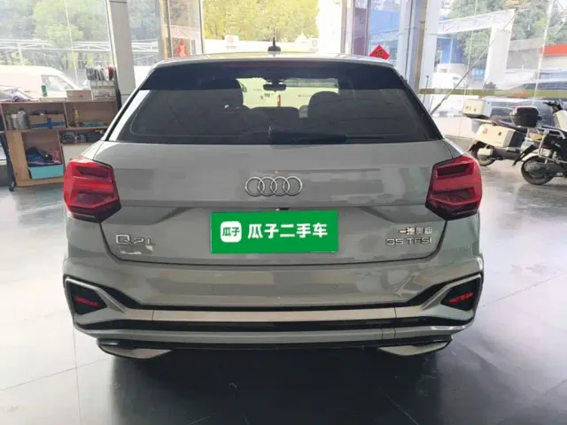 Audi Q2L — Фото автомобиля 5