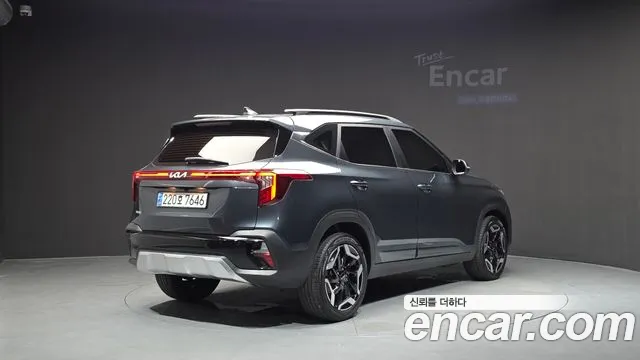 Kia Seltos Новый Seltos Бензин 2.0 2WD — Фото автомобиля 2