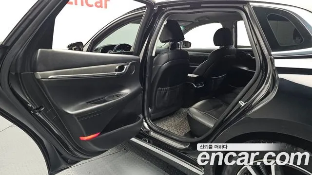 Hyundai Grandeur Новый Grandeur IG — Фото автомобиля 12