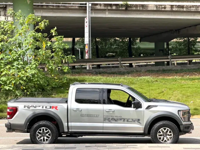 Ford F-150 Raptor — Фото автомобиля 12