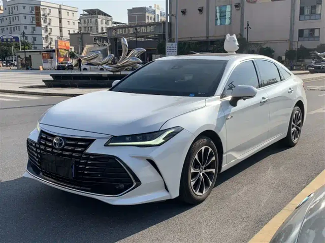Фотография автомобиля — Toyota Avalon