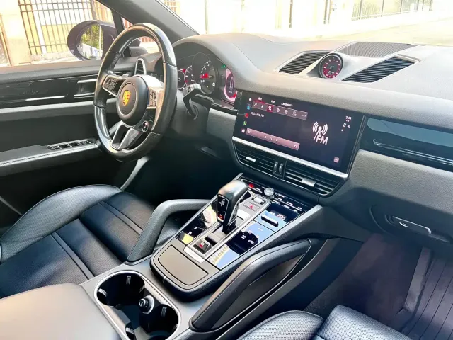 Porsche Cayenne — Фото автомобиля 18