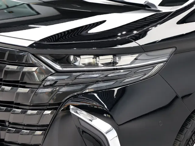 Toyota Alphard — Фото автомобиля 5