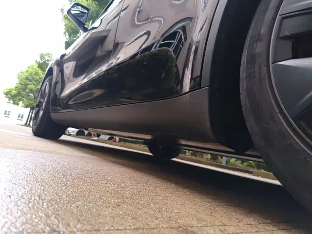 Tesla Model Y — Фото автомобиля 21