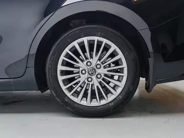 Toyota Camry — Фото автомобиля 15
