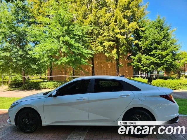 Hyundai AVANTE Avante (CN7) — Фото автомобиля 2