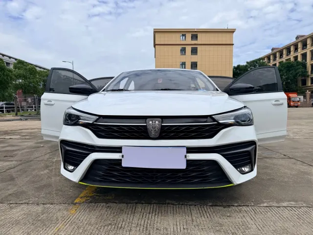 Roewe i5 — Фото автомобиля 21