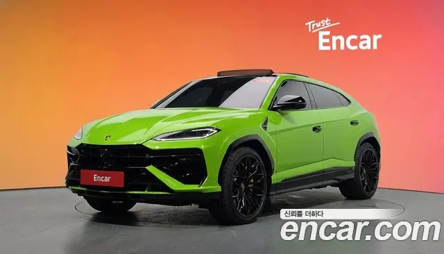 Фотография автомобиля — Lamborghini Urus