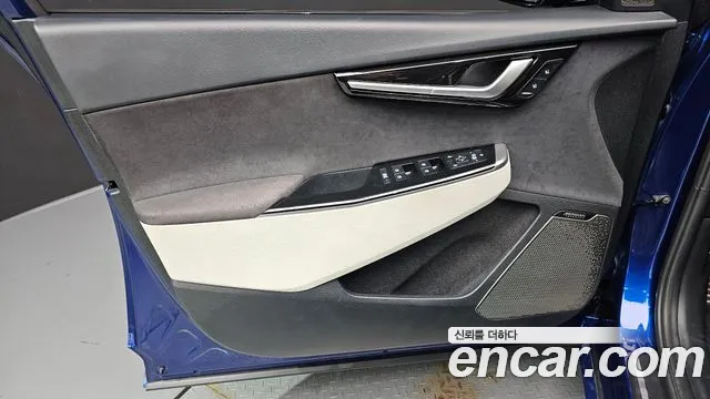 Kia EV6 — Фото автомобиля 13