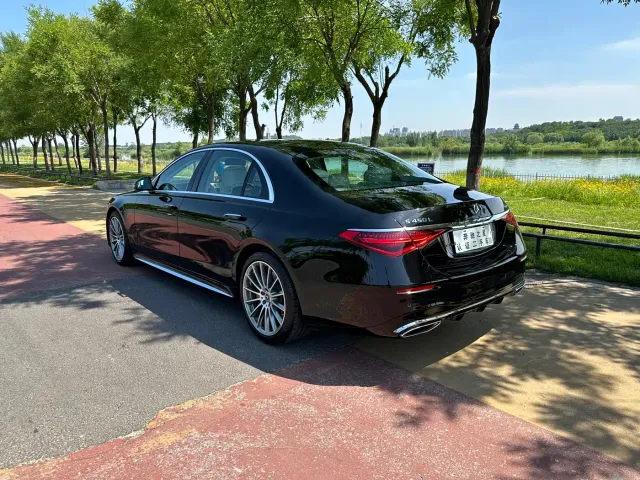 Mercedes-Benz S-Class — Фото автомобиля 13
