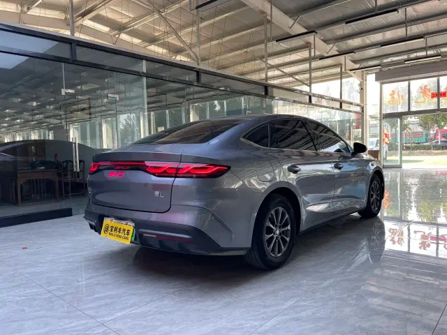 BYD Qin L — Фото автомобиля 2