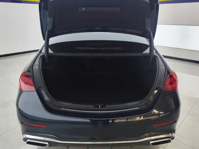Mercedes-Benz C-Class — Фото автомобиля 4