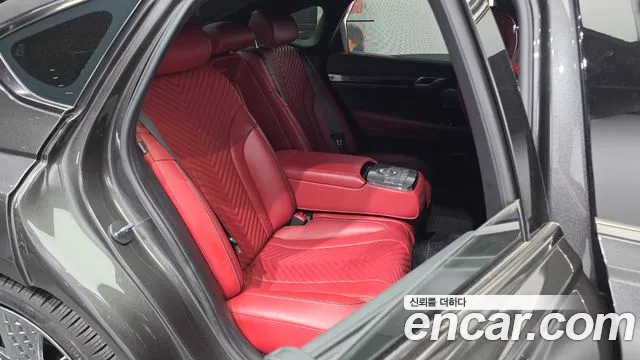 Genesis G80 Бензин 2.5 турбо AWD — Фото автомобиля 10