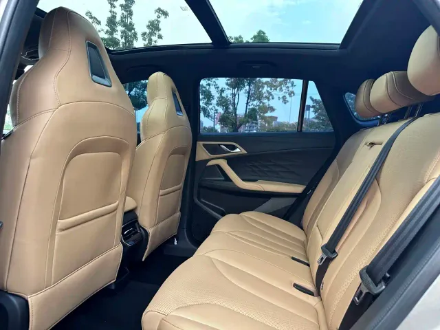Roewe Roewe RX5 New Energy 2023 eRX5 Super Hybrid Superior Edition — Фото автомобиля 6
