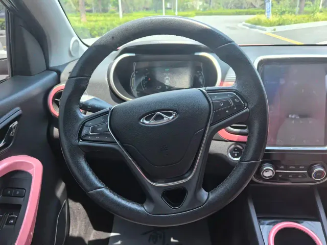 Chery eQ1 — Фото автомобиля 12